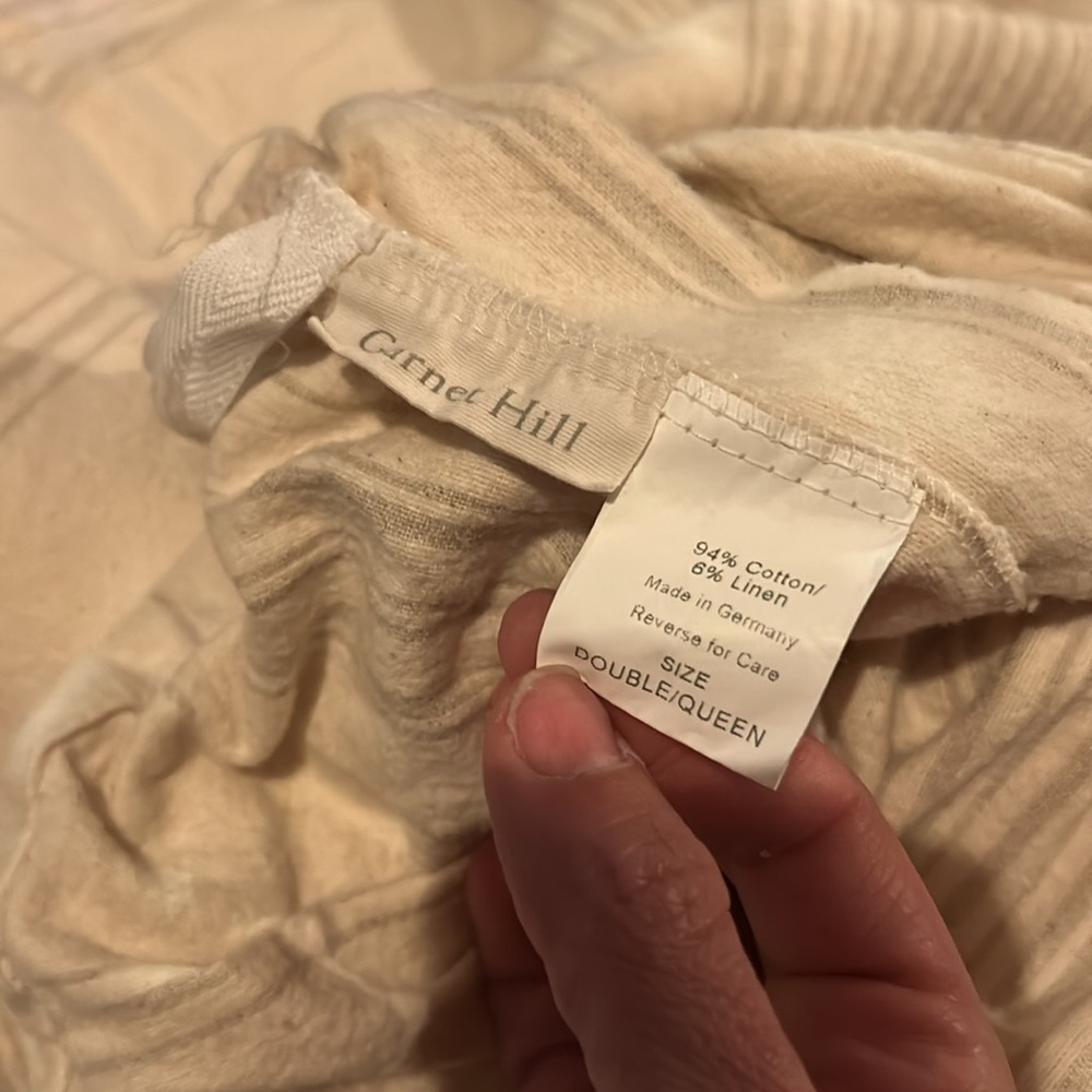 Garnet Hill Flannel queen duvet cover and two shams - Picture 3 of 3